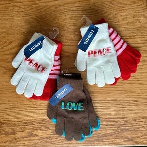 NWT Old Navy 6 Pairs Of Gloves - 3 Sets Of Peace/Love Gloves One Size